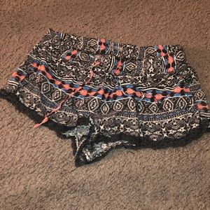 Tribe print shorts
